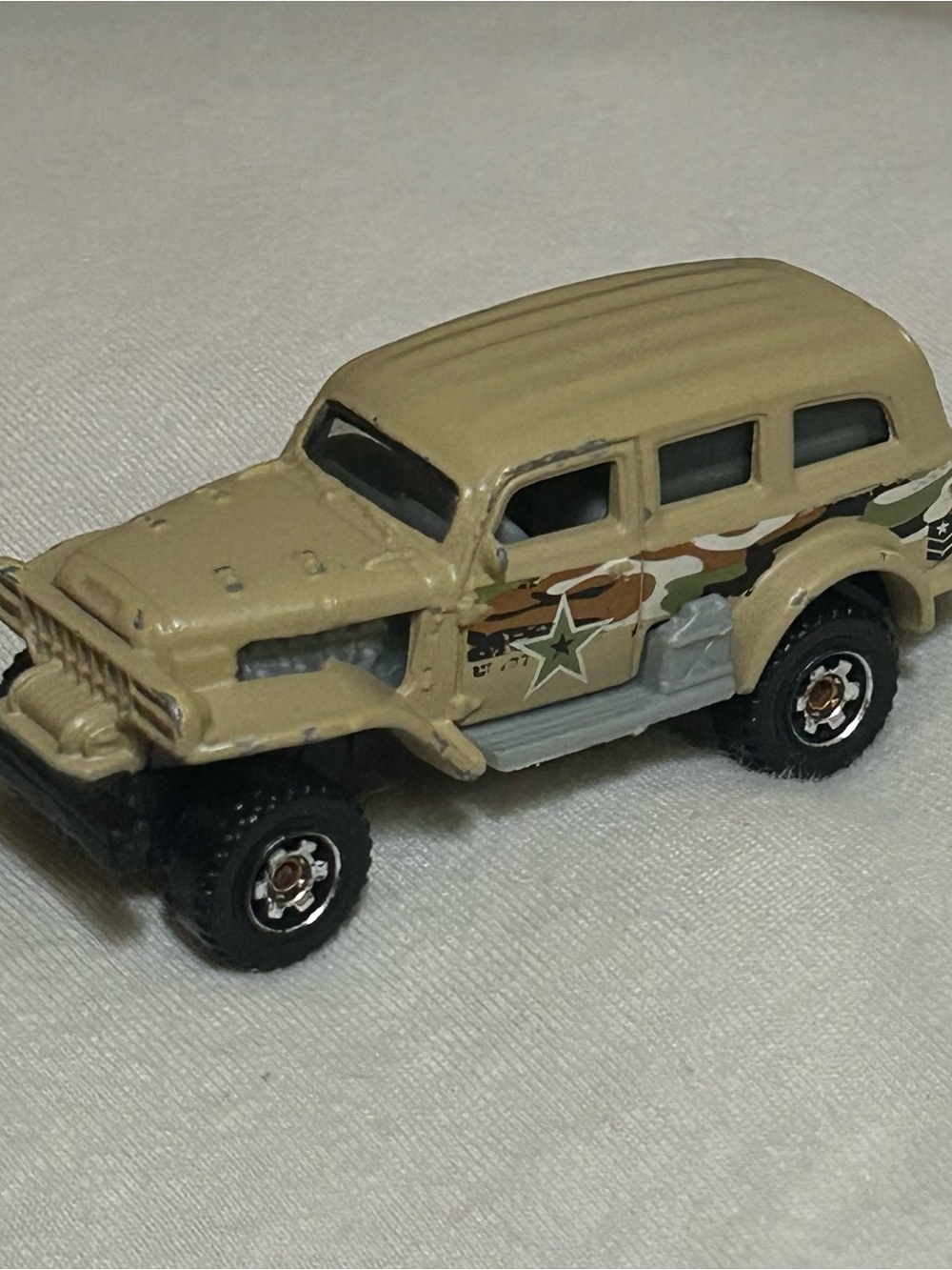 Matchbox Jungle Crawler Tan Desert Camo SUV Diecast
